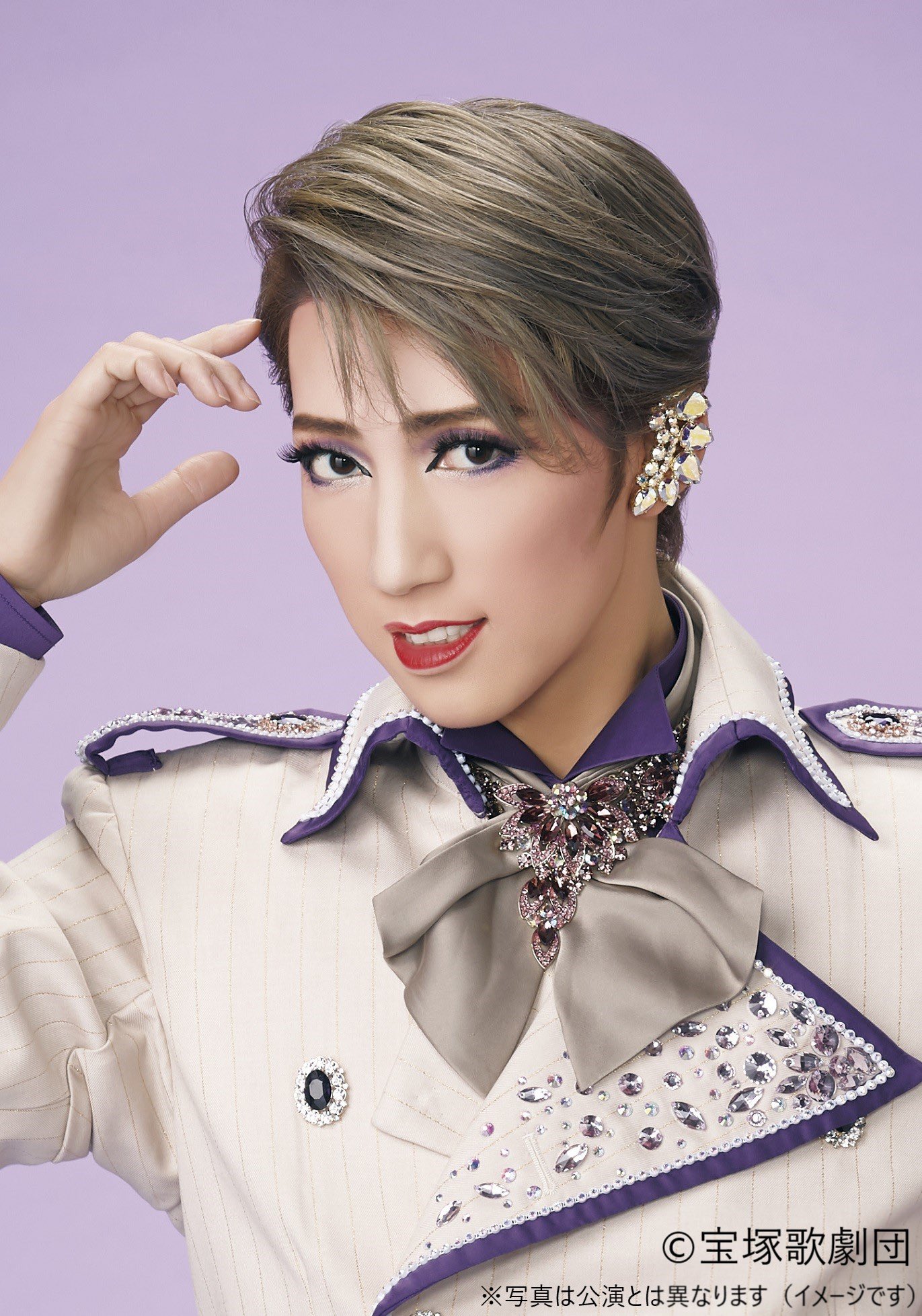 でおすすめアイテム 新品 宝塚 宙組 Highlow The Prequel 22年 東京宝塚劇場 チラシ 非売品 5枚組 真風涼帆 潤花 芹香斗亜 桜木みなと 瑠風輝 鷹翔千空 Pekinmotors Com Ar