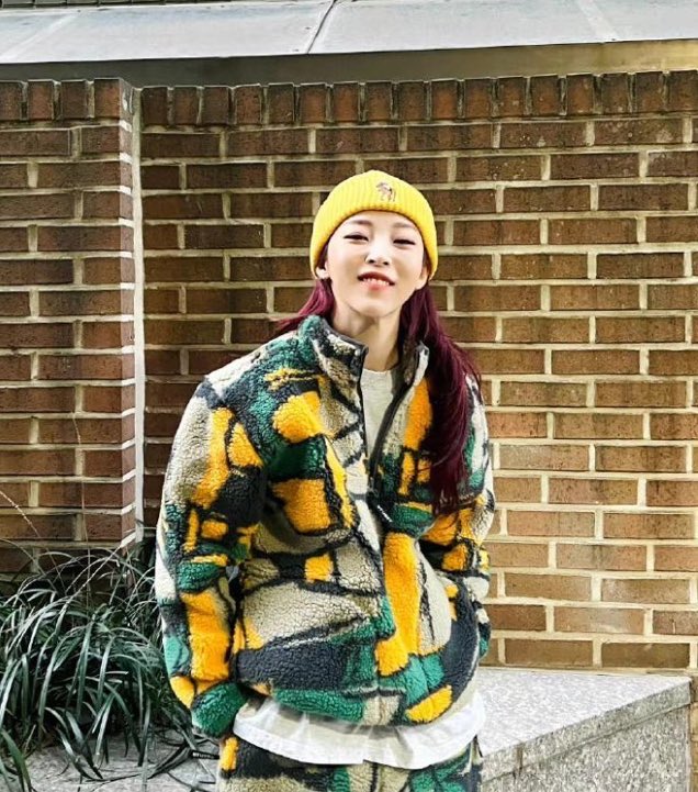 byuliljido's tweet photo. gago talaga bat ganito sya ngumiti parang dude pare chong ng lasalle 😭😭😭😭😭😭😭😭 https://t.co/b9ivz0z999