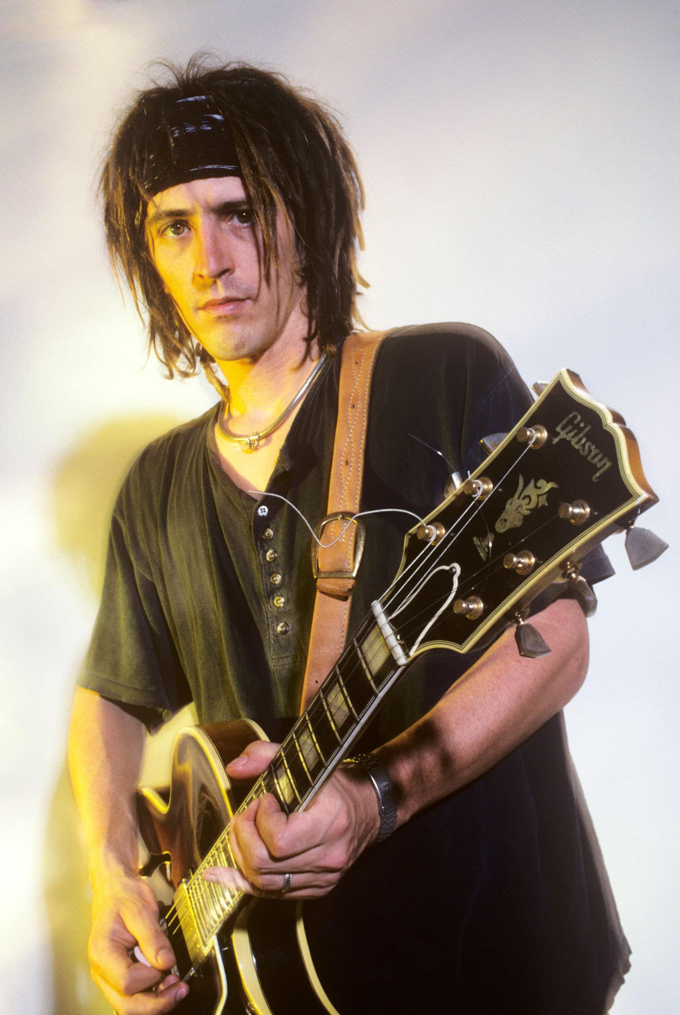 Happy Birthday to American guitarist, singer and songwriter,
Izzy Stradlin ( Guns N\ Roses) (April 8, 1962). 