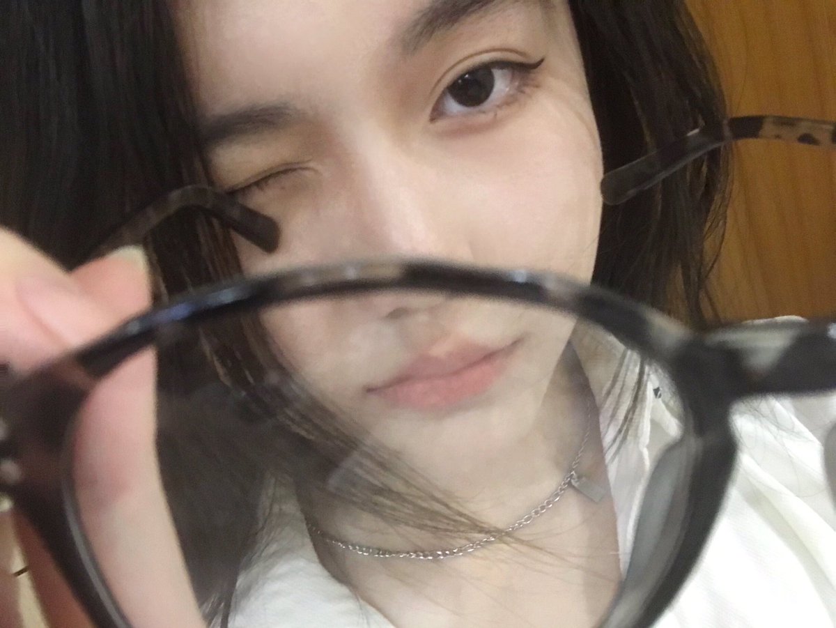 carriemo4u's tweet photo. lip https://t.co/u3lVIomE86