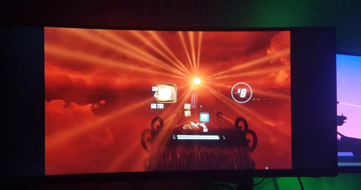 Stefanny_Lopez's tweet photo. @Fonsinho7 este juego es demasiado adictivo 🆘️🆘️🆘️🤦‍♀️ #BeatSaber #Oculus https://t.co/3OD1qWI86Z