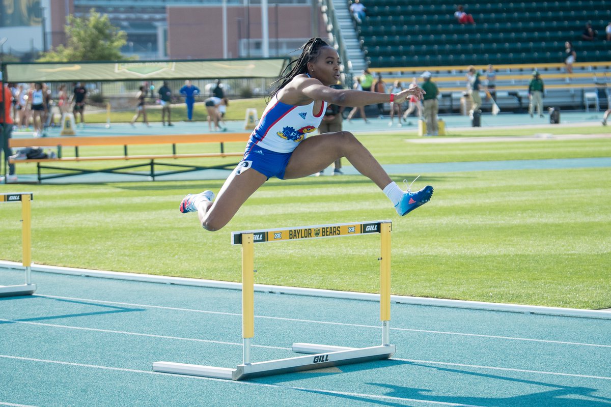 kansastfxc's tweet photo. Freshman Angelina Arinze clocks a personal best 1:03.08 in the 400 meter hurdles! 

18. Angelina Arinze, 1:03.08
22. Ashley Wallace, 1:04.82

#KUtrack https://t.co/5N17Cry1Pe