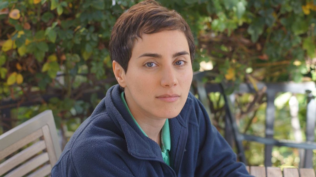 La iraní Maryam Mirzajani fue la primera mujer en recibir la Medalla Fields (es como un Nobel de matemáticas). Pero... ¿Quién es esta mujer y qué descubrió para obtenerlo? Os cuento #HilosDC8