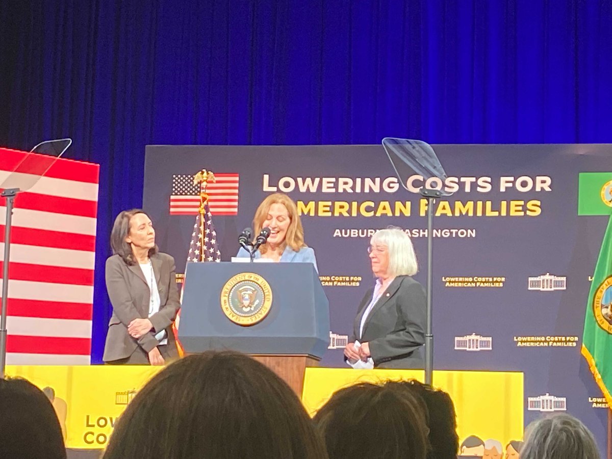 RepKimSchrier's tweet image. Today I joined @POTUS in Auburn to talk about the urgent need to lower costs for families. If we can bring down the cost of health care, gas &amp;amp; groceries, American families will feel more financially secure &amp;amp; optimistic about their future. I'm working in Congress to do just that.