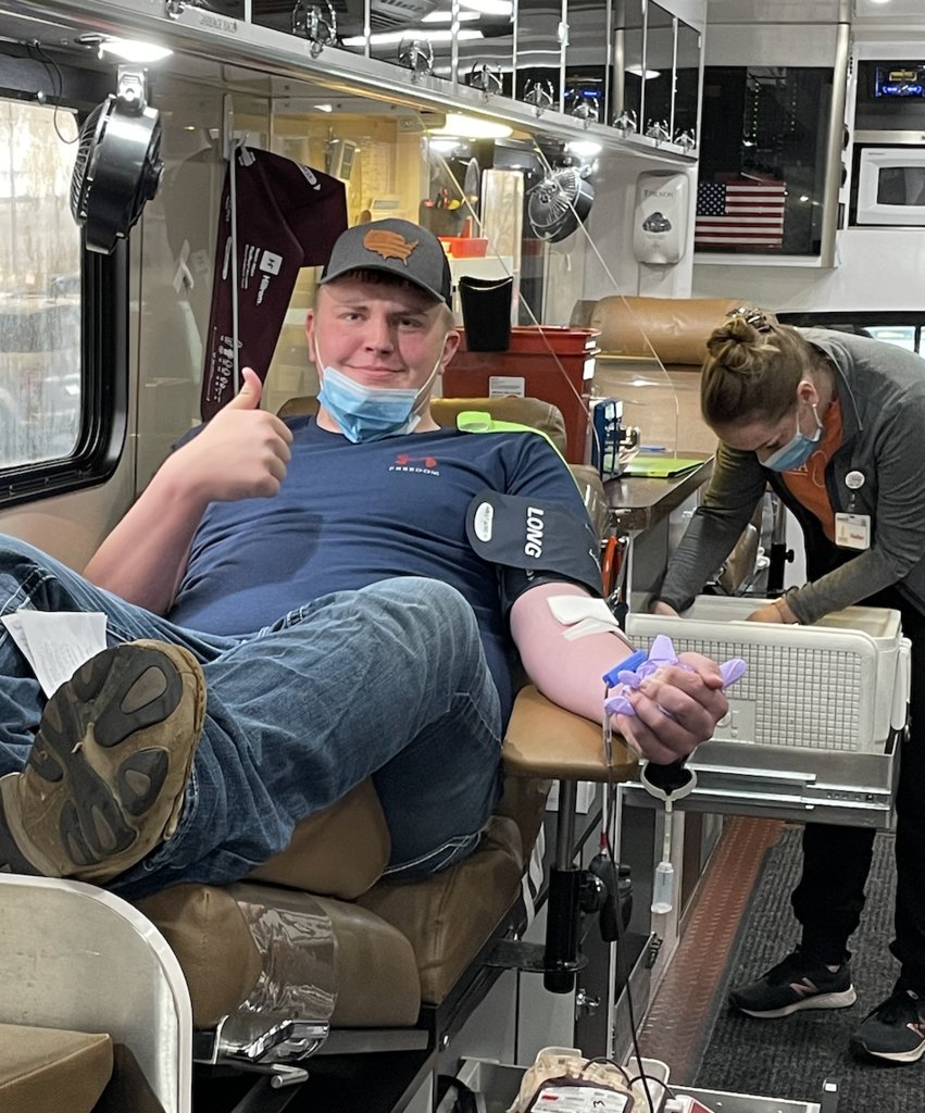hbcpatriots's tweet photo. Good job HBC Community, Students & Staff! Over 36 people gave blood today at the HBC Community Blood Bank. Thank you to the HBC G.R.A.D. Student Council for planning this important event that makes our school and community better. Give Blood - Save a Life! #HBCCommunity https://t.co/5i4b9i8Ype