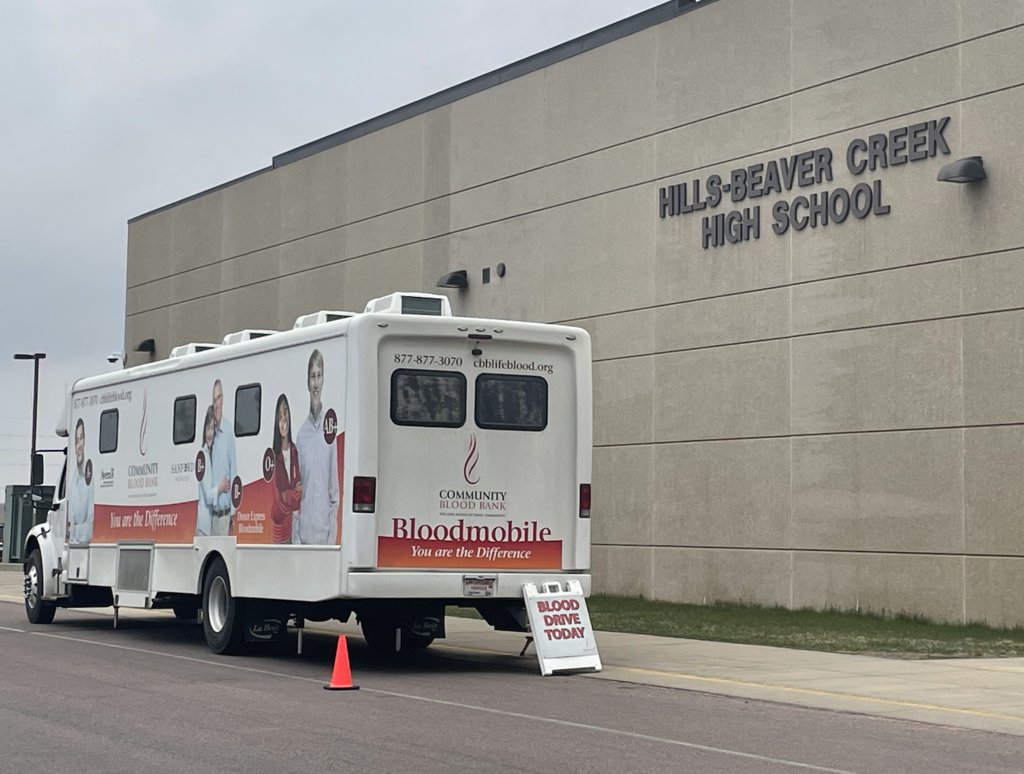 hbcpatriots's tweet photo. Good job HBC Community, Students & Staff! Over 36 people gave blood today at the HBC Community Blood Bank. Thank you to the HBC G.R.A.D. Student Council for planning this important event that makes our school and community better. Give Blood - Save a Life! #HBCCommunity https://t.co/5i4b9i8Ype