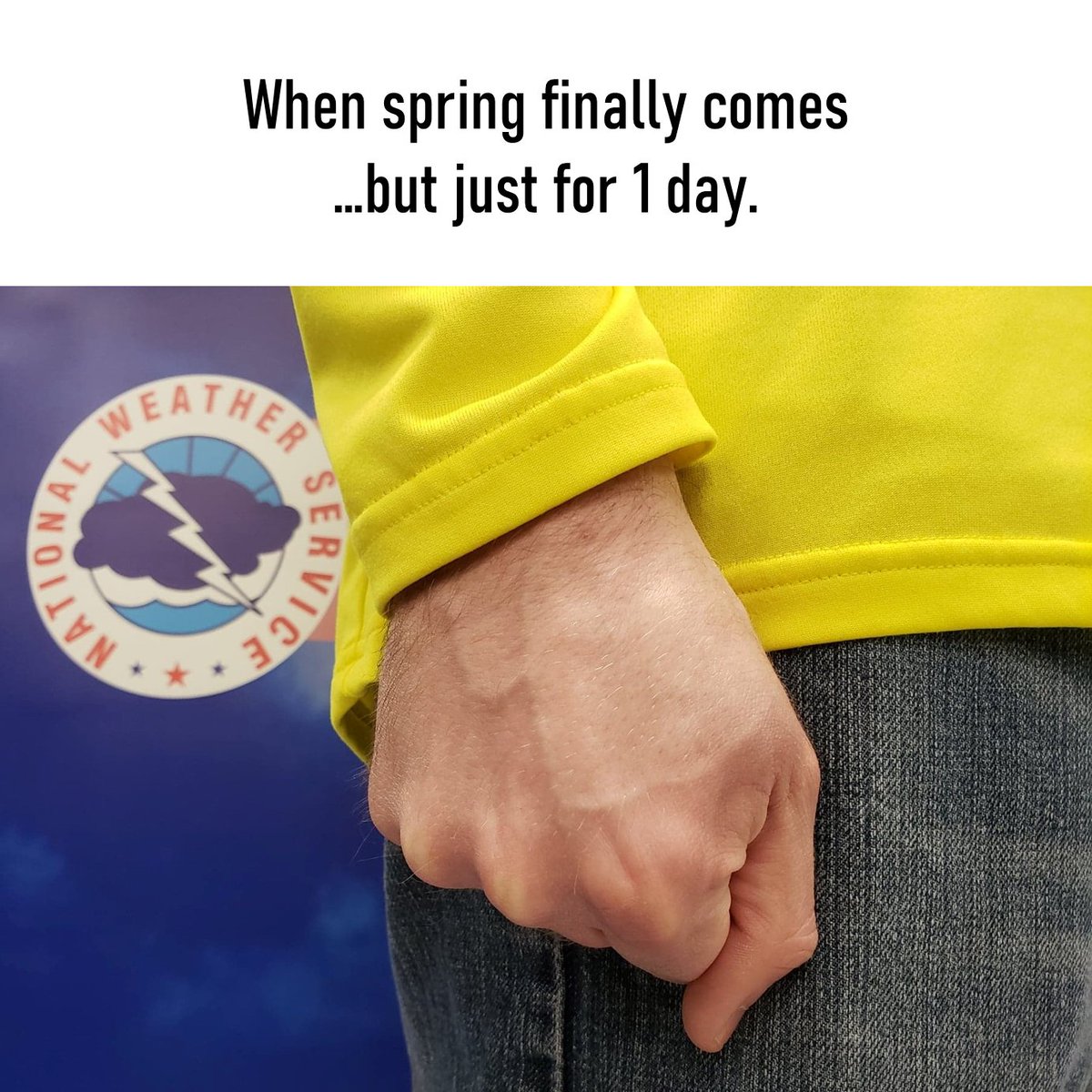 NWSLaCrosse's tweet photo. Also, couldn't decide between captions, so you're lucky enough to get 2 memes for the price of 1 tonight. ๐ #springforaday #wiwx #mnwx #iawx https://t.co/6Kmcs4XFiq