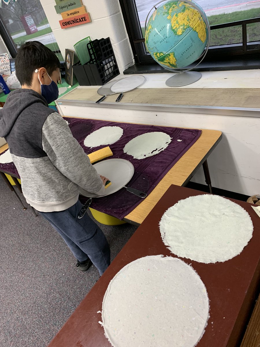 ferteaching's tweet photo. Celebrating #EarthDay2022 in 5G! Students made their own recycled paper with a paper smoothie 😅 😋 @Georgetown204 #futureready204 https://t.co/achZy0Cw44