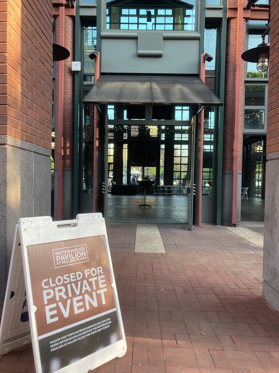 tonydonen's tweet photo. Looking forward to a fantastic night for @STEMcha Gala!!! at the beautiful Waterfront Pavilion. https://t.co/EJLZbq0lJw
