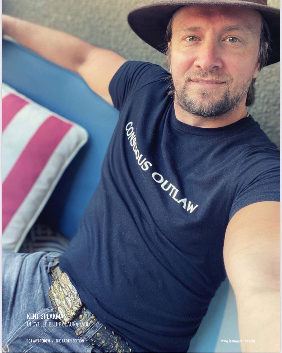 kentspeakman's tweet photo. Happy #EarthDay !!! Today is the day that @awarenessties #awarenowmagazine publicly release 'The Earth Edition'. I’m happy to be wearing this up-cycled belt by @laura_zabo 

#fashion #upcycle #upcycling #upcycledclothing #upcycled #earthfocus #earthdayeveryday #earthday2022 https://t.co/jhDn8M2iRY