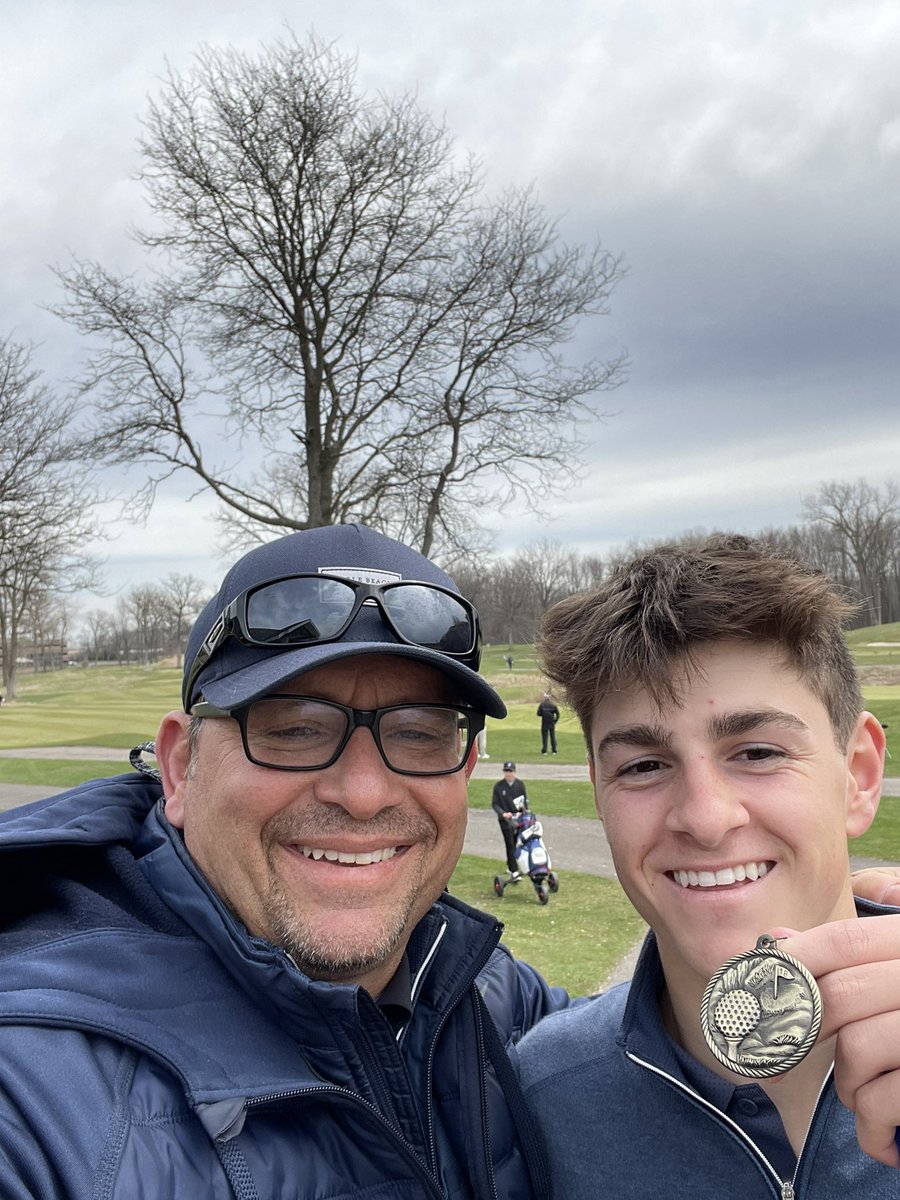 CoachTocco13's tweet photo. @lil_Feech71   
Medalist 🥇with 73 at Fieldstone in Auburn Hills -Omnikinetics golf tournament ⛳️
@Dakota_Cougars @DHSCougars   @DakotaGolf19 @DakAdm 

@MIPrepZoneMD @MIPrepZoneMD @Swinguistics @PGATOUR https://t.co/VS3sJPTHd3