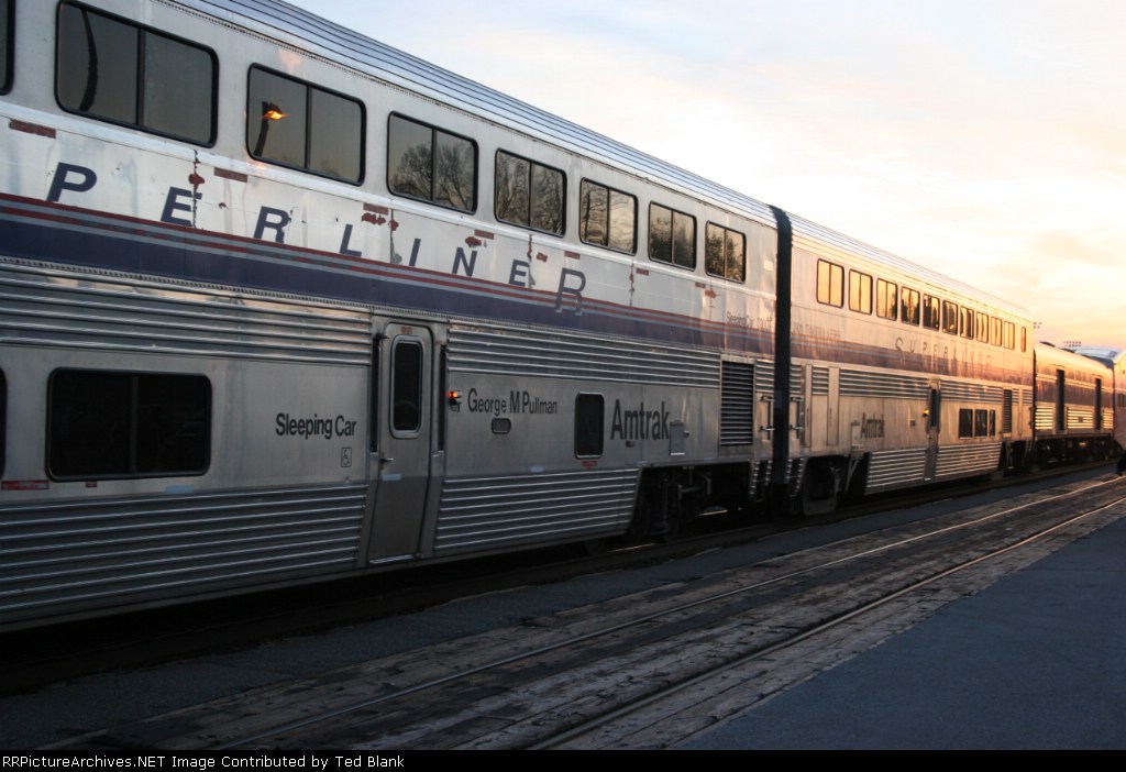 PullmanFriends's tweet photo. 📢 NEW TRAIN ADDITION TO #PullmanRailroadDays!
Welcome, George M. Pullman Superliner! This @Amtrak rail car was the final passenger car built by the Pullman company (1981).
📌 May 14-15 event celebration info and ticket sales here: https://t.co/L0Krrn1Ek3 https://t.co/oSMuTwe7Xi