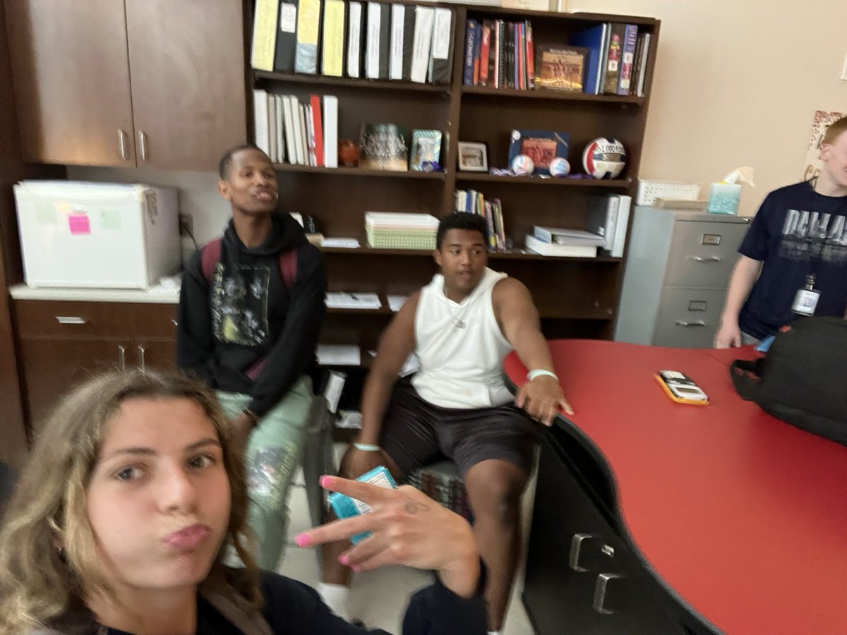 caitvecsey's tweet photo. Things I find on my phone…end up on Twitter 🙃

@2024Jules @Elijahmankins5 @MorganJ24992208 https://t.co/gz0AULLxBB