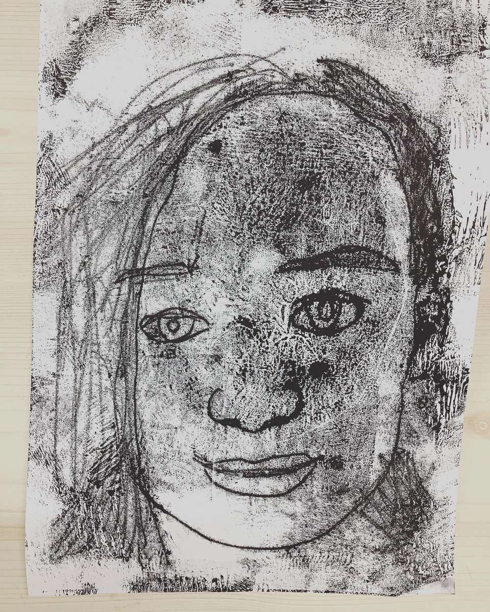 ArtCaterham's tweet photo. Fabulous monoprinting by Year 5 today. These were their practice prints ready for their final piece mixed media prints next week. #Art #printmaking #portraiture #monoprints #ks2 #caterhamprep https://t.co/3WbndeNgdN