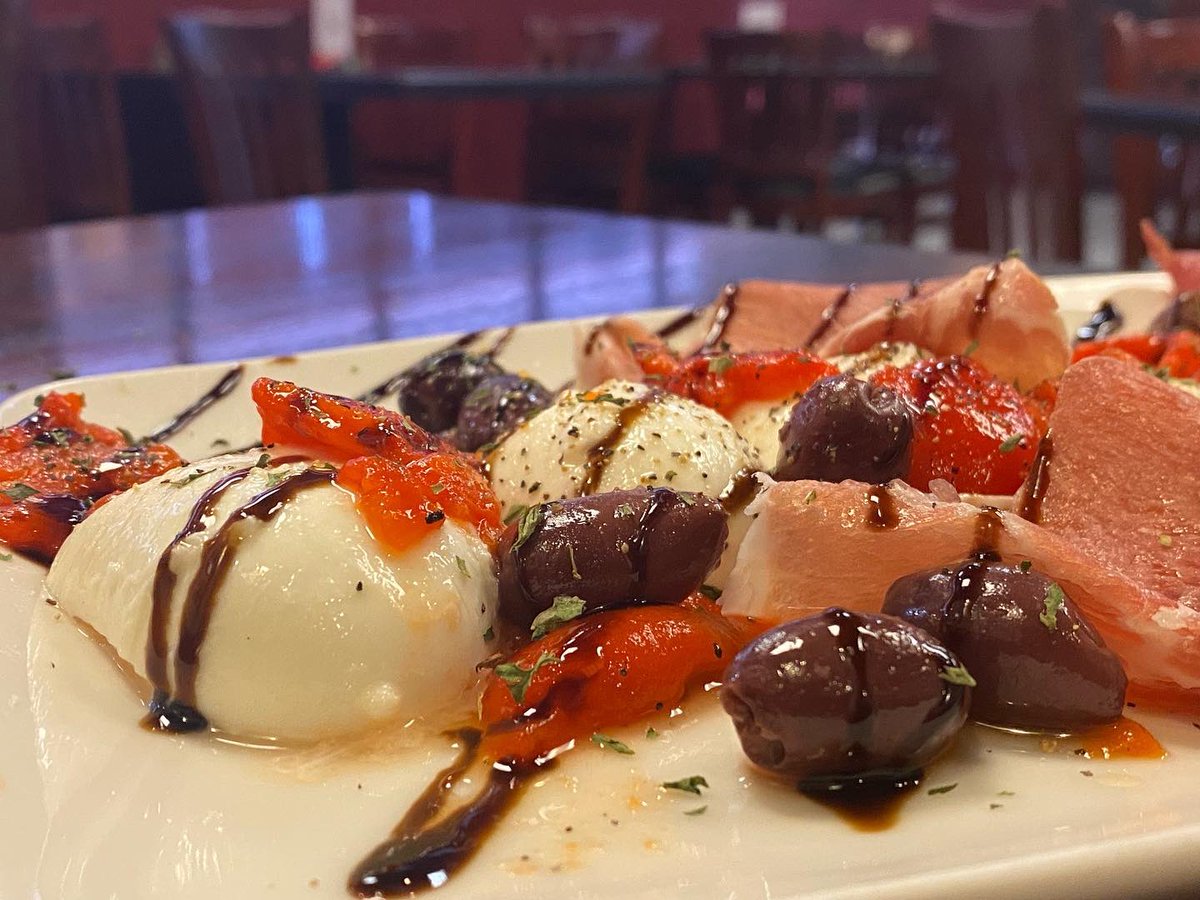 chef_carmine's tweet photo. What do u guys think? #2chefs #_chef #Amazon #linkinbio #blog #carmine #chef #chefcarmine https://t.co/wsmfy28bxu
