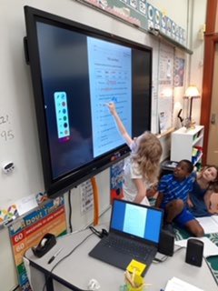 NicoleAllien's tweet photo. I love visiting a school and seeing our kiddos excited about learning! The teachers at #ACSteere just got new interactive boards. Their teachers and students are thrilled to be using them! #Christmascameearly #thesekidslovethis #learningisfun #wearecaddo @CPPSTeacherTech https://t.co/LlaqRdLrQV