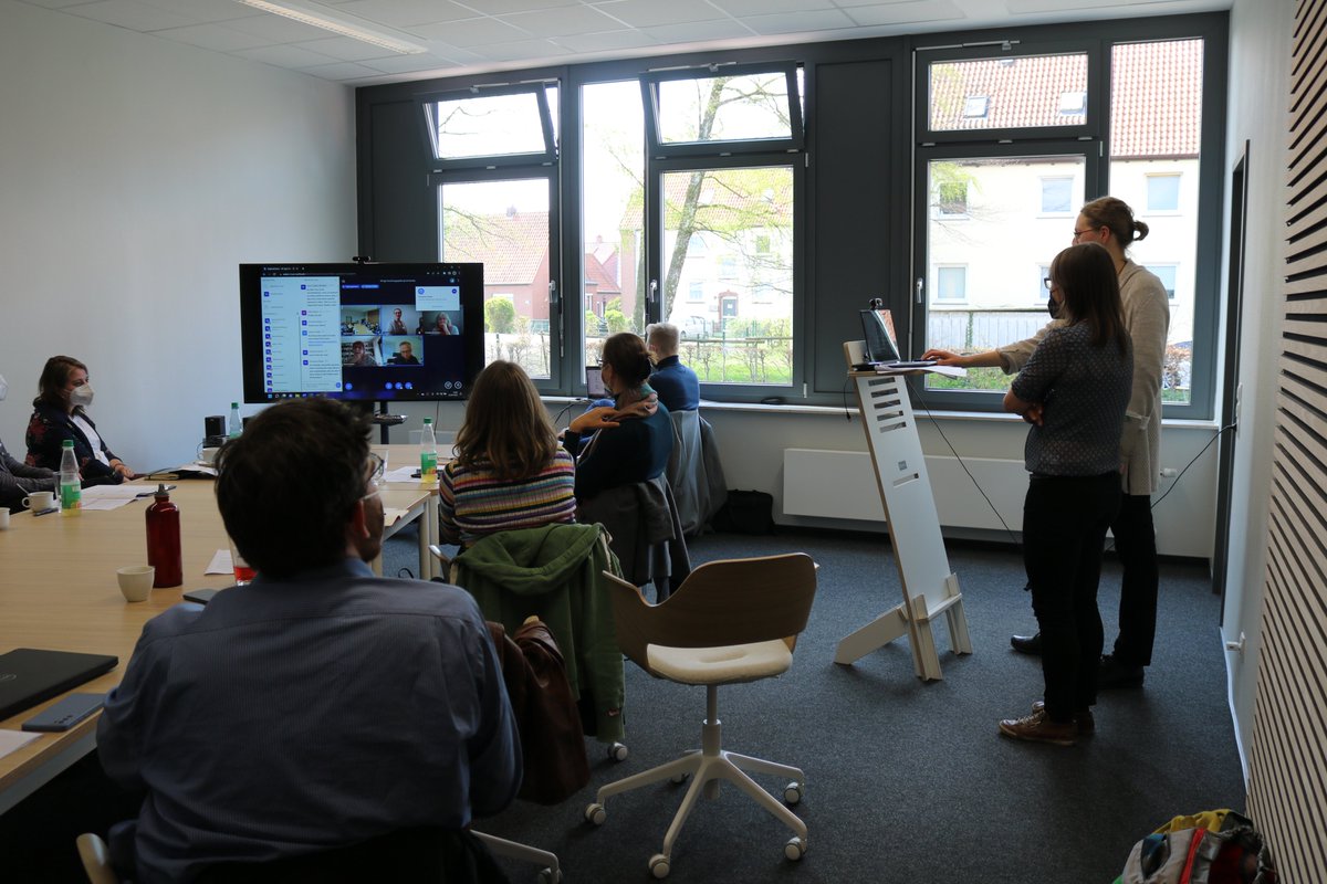 I look back on two wonderful days of the 1st meeting of the AK #AgriFoodGeographies @UniVechta. Shoutouts to all the participants online and in presence <a href="/TrENDi_Vechta/">TrENDi_Vechta</a> at this special hybrid meeting. Thank you for your interest and lively discussions!