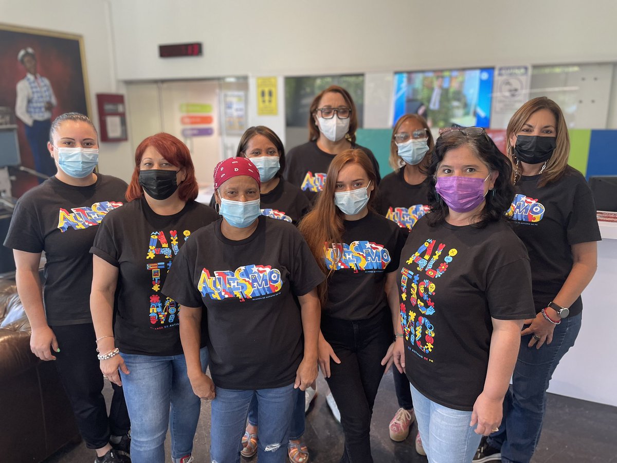 WIPRTV_Oficial's tweet photo. Nuestros compañeros de la Corporación de Puerto Rico para la Difusión Pública se unen hoy al día casual con motivo del Mes de la Concienciación del Autismo.
Nuestra solidaridad siempre con la @AlianzaAutismo de Puerto Rico.  🧩 ❤️🧡💛💙 https://t.co/hwikqFFeCf