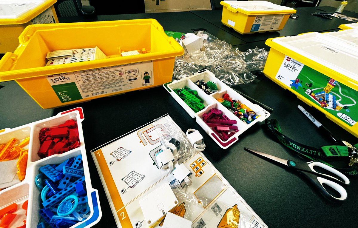 Shiny New Kits! Thank you <a href="/FoundationManor/">Manor Schoolhouse Foundation</a> we start #STEMFiesta soon!  <a href="/LEGO_Education/">LEGO Education</a> #SPIKEEssential