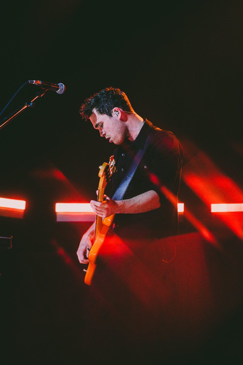 royalblooduk's tweet photo. You say tomato, we say tomato, we love Toronto 

📸 @janinevphoto https://t.co/xmKSRzrUbL