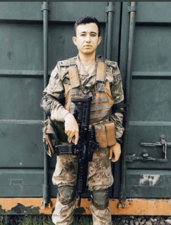 Gül kokusu sardı memleketimin göklerini. Şehadetin kutlu olsun Yiğit Kardeşim…