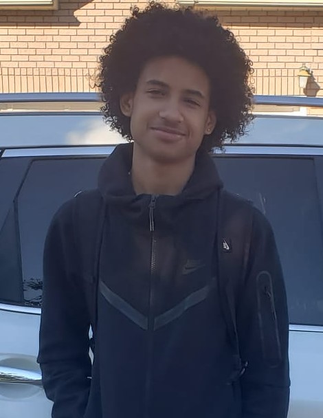 TPSOperations's tweet photo. Missing:
Malikai Chambers, 15
-  last seen Tues, April 19, 2022 at 5:00 p.m. Sheppard Avenue East and Kingston Road area.
-  5'9", black braided cornrows or large afro styled hair, brown eyes. Wearing black Nike sweater, grey track pants, black Nike running shoes.
#GO727132
^ep2 https://t.co/JrMbv7CJXz