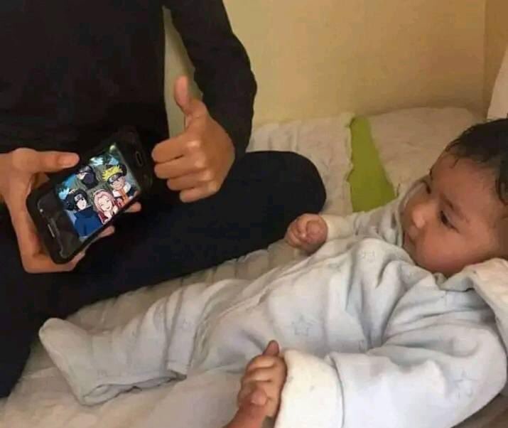- te animas a cuidarme el bebé un ratito?
- si si yo te lo cuido