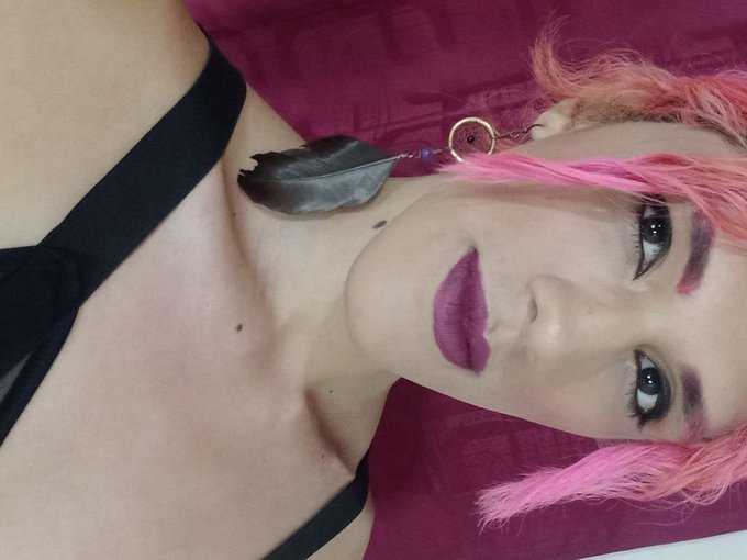 I'm online right now on SkyPrivate - pay-per-minute system for Skype live shows. Call me right now in