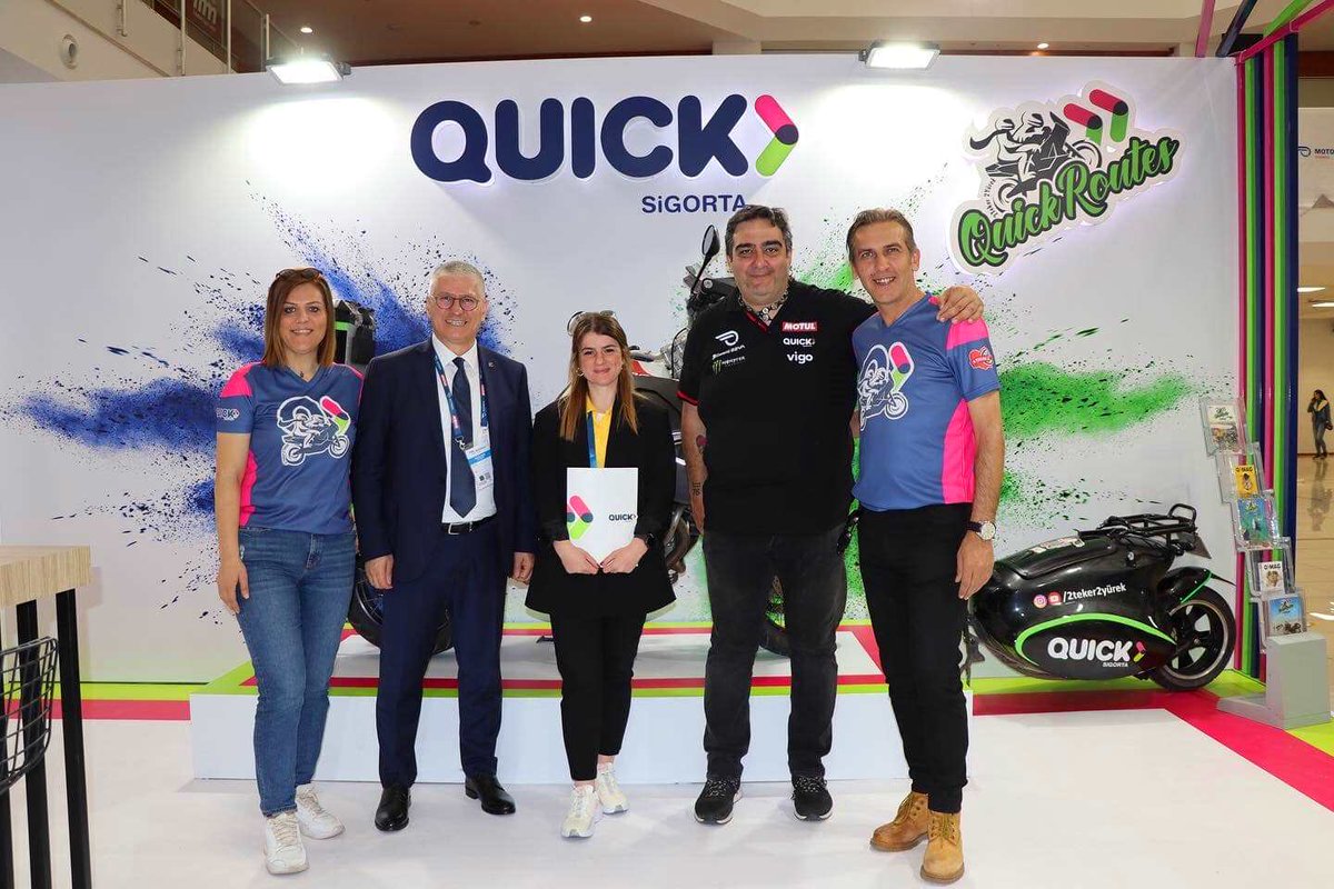 RoutesQuick's tweet photo. #Motobikeİstanbul’da ikinci günü geride bıraktık. Çok eğlenceli bir gün oldu. Yol arkadaşlarımız ile buluşma noktamız @quicksigorta standına olan yoğun ilginiz için teşekkür ederiz. Yarını iple çekiyoruz 🏍

#Motobike2022 #QuickSigorta #motosikletfuarı #Motobikeİstanbul2022 https://t.co/1D8GjP643D