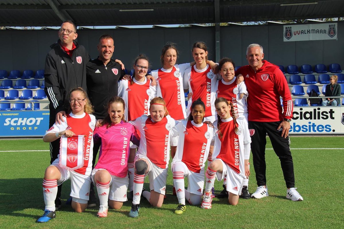 Dennis Gebbink (@dennisgebbink) on Twitter photo Vanavond een nieuwe mijlpaal voor onze mooie club! De allereerste wedstrijd voor <a href="/AFCAjax/">AFC Ajax</a> <a href="/scOnlyFriends/">Only Friends</a> DAMES! Tegen een geweldige tegenstander <a href="/VvAlkmaar/">vv Alkmaar</a> Dankbaar en supertrots! Vanavond een nieuwe mijlpaal voor onze mooie club! De allereerste wedstrijd voor <a href="/AFCAjax/">AFC Ajax</a> <a href="/scOnlyFriends/">Only Friends</a> DAMES! Tegen een geweldige tegenstander <a href="/VvAlkmaar/">vv Alkmaar</a> Dankbaar en supertrots!