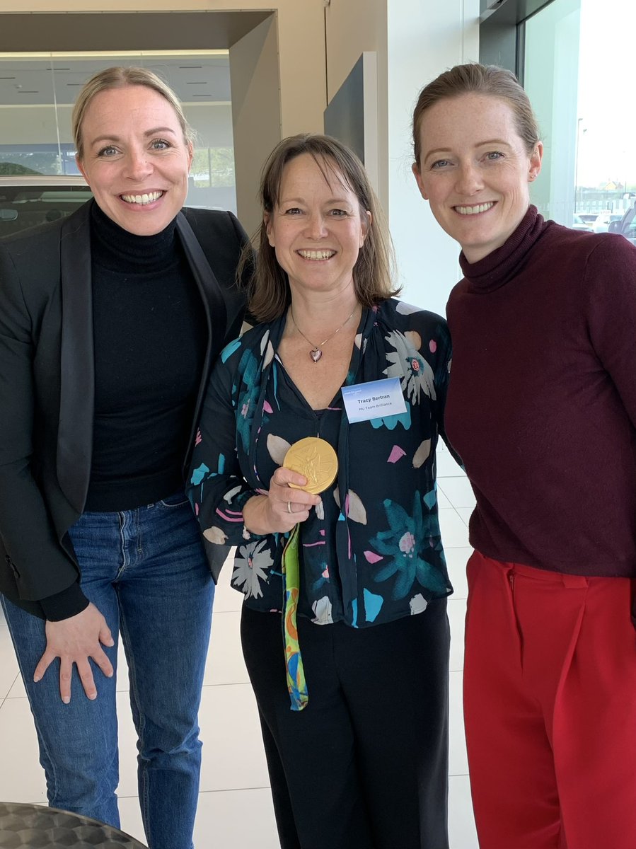 Inspirational women &amp; an Olympic gold medal. #pinchme #meetforgood
