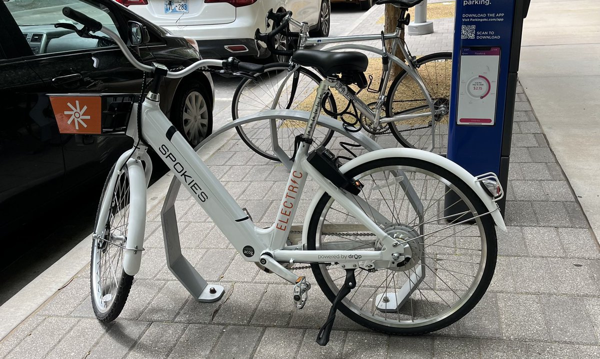 ClarityCoffee's tweet photo. What do we have here, @SpokiesOKC? #ebike https://t.co/WsCuyzyy6m