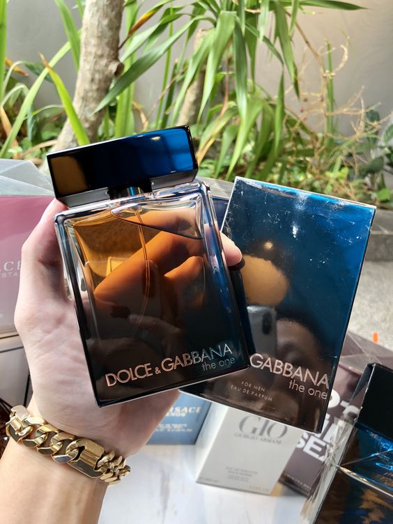 MaxSaur1's tweet photo. Viaje a Italia para poder firmar contrato como embajador de la marca.
@RP_DolceGabanna
Gracias por los obsequios ha sido todo un placer.
#WelcometoDG #DGMaximo https://t.co/zLhbmvmQAL
