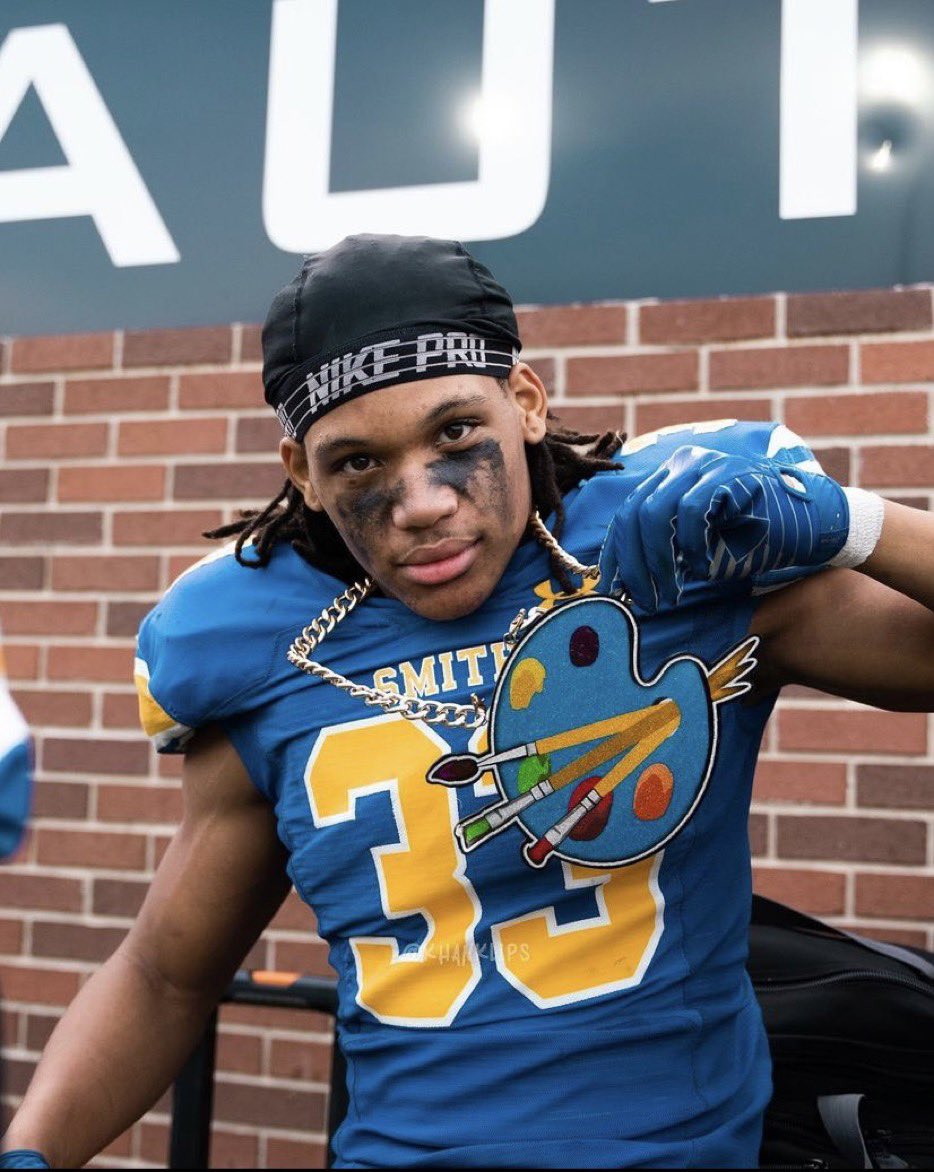 CoachEddie2's tweet photo. 3️⃣ Peat Loading… @OscarSmithFB https://t.co/j7zkZGFg5V