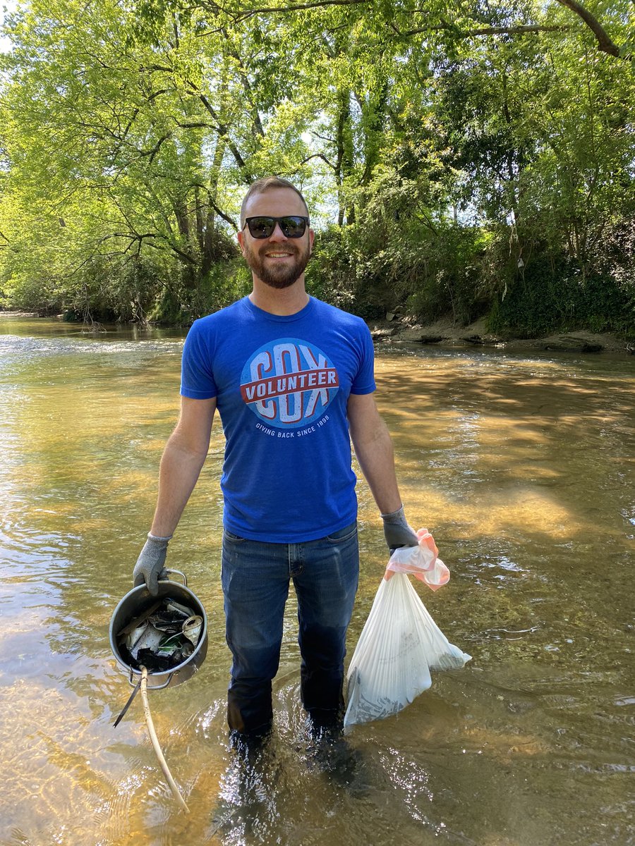 Tim_Trefzer's tweet image. Spent #EarthDay2022 w/@CoxEnterprises and @CRKeeper cleaning Peachtree Creek!
