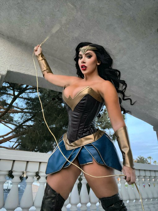 1 pic. Would you rather Wonder Woman squirt or do anal??? 🦸🏻‍♀️👀😏💦 https://t.co/WH1NikLlGm