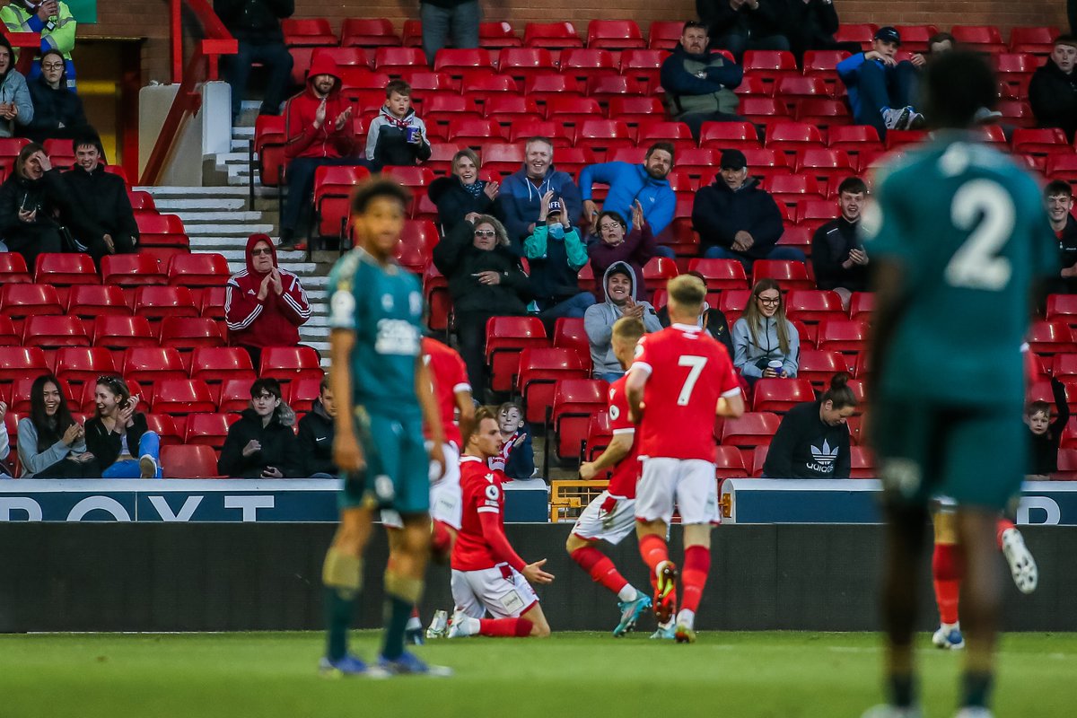 NFFCAcademy's tweet photo. ✅ New contract until 2025
✅ 21st birthday
✅ Ninth #PL2 goal of the season

👀 Not a bad week for Julian Larsson 🇸🇪

🌳🔴 @Ideagen_Plc #NFFC https://t.co/cVvUCCQTRM