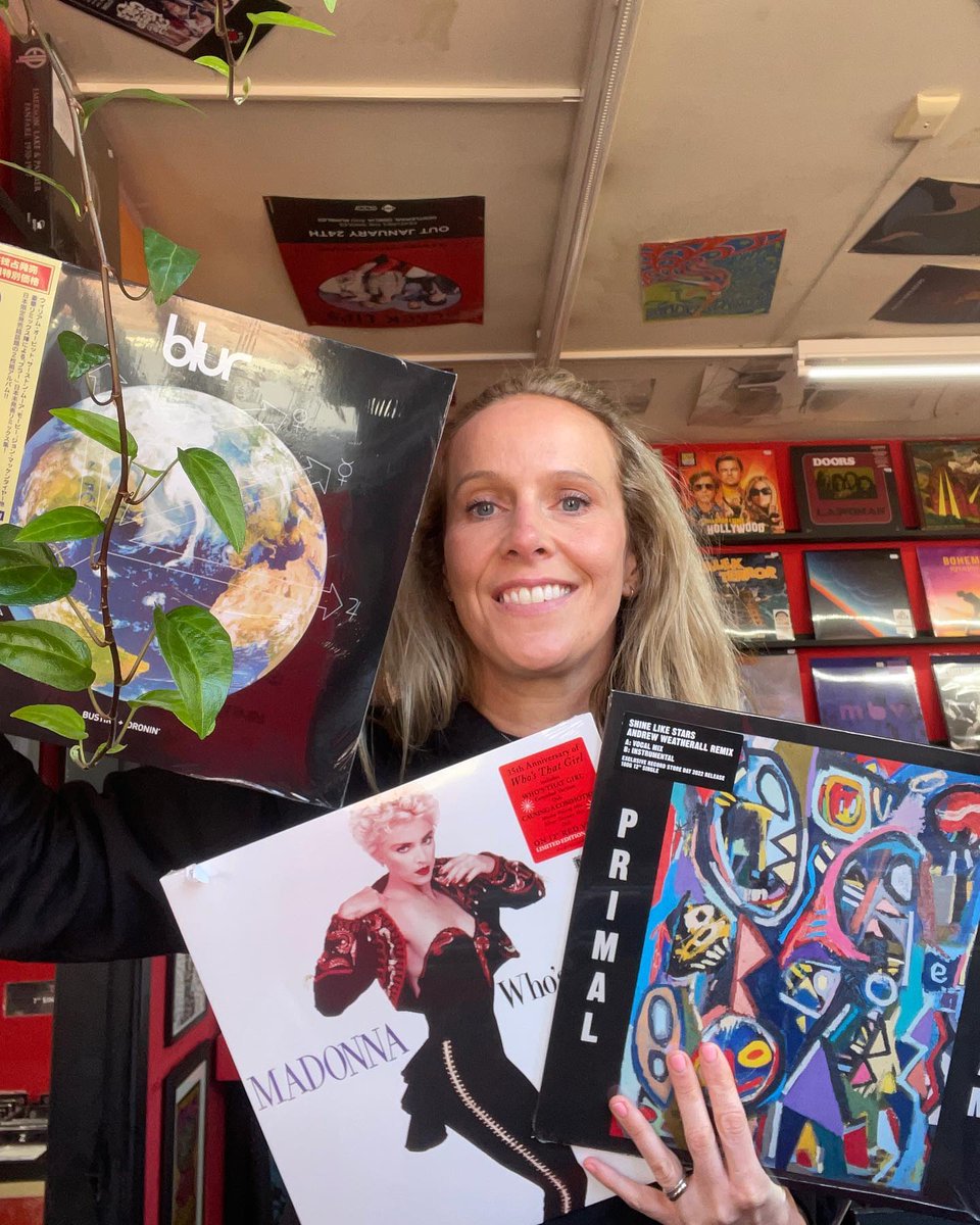 The doors are open and people are getting their hands on some of the exclusive releases. 

Which record shop have you gone to and which record do you want to get hold of? 

Here's the full list if you need a reminder recordstoreday.co.uk/rsd-list/

#RSD22 #RecordStoreDay
