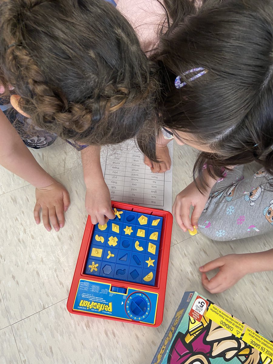 Learning &amp; deepening word knowledge doesn’t have to feel like work. SS can be more engaged when they’re allowed and encouraged to play with language. Play not only keep SS interested but also reinforces understanding of concepts. #Empower #Reading <a href="/hillsideTwolves/">Hillside PS</a> <a href="/PeelSchools/">Peel District School Board</a>