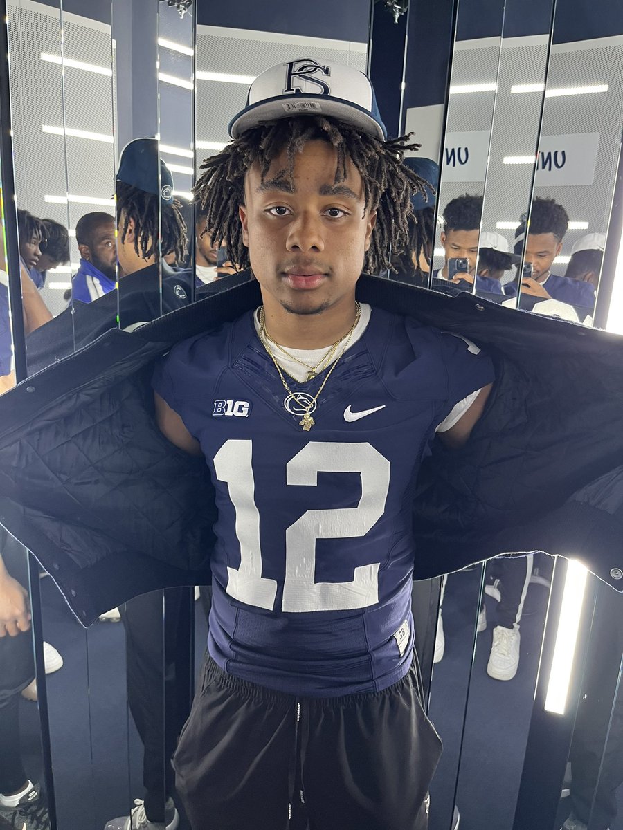 rjjturnerrr's tweet photo. Had a great time today at Penn State University!! 💙⚪️Thank you #weare @TorreySmithWR @Coachpoindexter @coachjfranklin @LEVEL82org @Taybeanie @FootballJmhs @georgecoghill48 https://t.co/IUWEOO8QUf