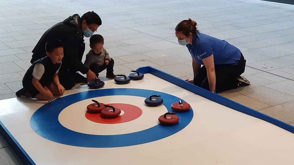 FarmingMaggie's tweet photo. Today was my last day at Scottish Curling. It’s been an honour to spend the last 2 years working in the sport and getting to experience working with so many of the great people and volunteers who make this sport happen. 

🔜 Pastures new. 

But first, holiday time ☀️ 🌉 https://t.co/VFFZqFcFa9