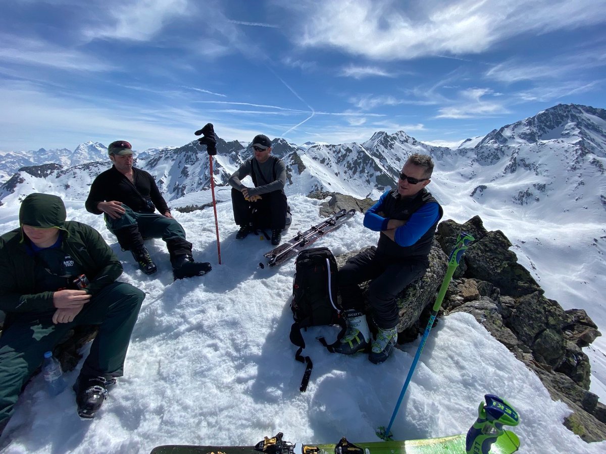 7RIFLES_CO's tweet photo. Great place for a lesson - some of the team on Ex IVERNA VENTURE in Val Thorens, France, on their Ski Foundation Level 3 ski touring training – in preparation to becoming an instructor.
 
#WeReleasePotential
#WeAreSwiftandBold https://t.co/jHP7W0Ekrw