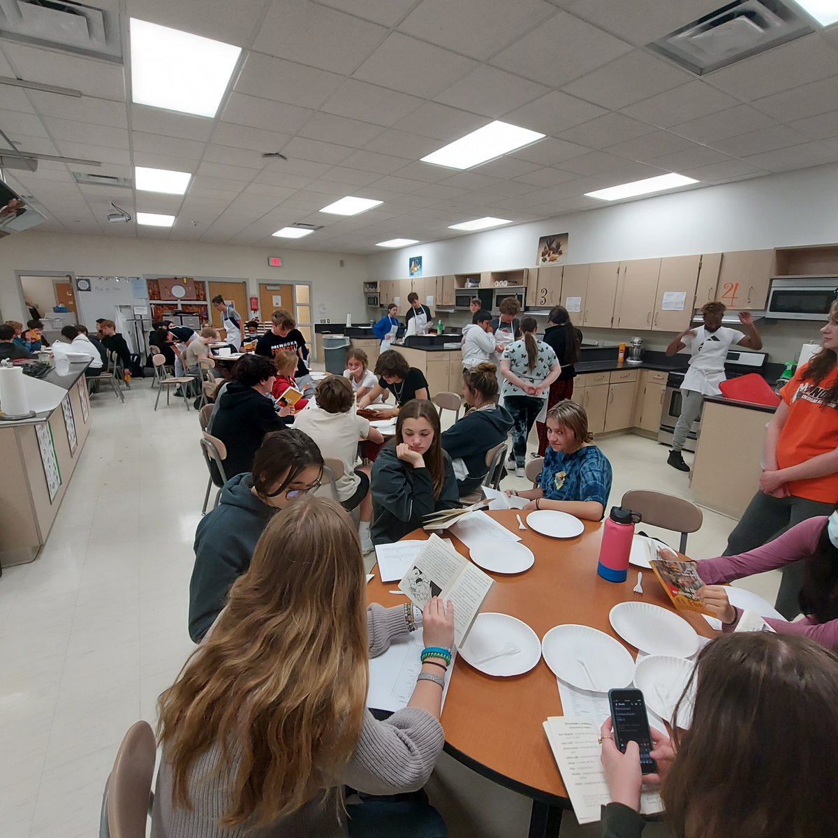CteMchs's tweet photo. Amazing work between FACS and Spanish class today making enchiladas together! Way to go Mrs Wilkey and Mrs,Cerovac! @MCHSDistrict111 @BryanZwemke #mchsproud https://t.co/9AuUAb9xWZ