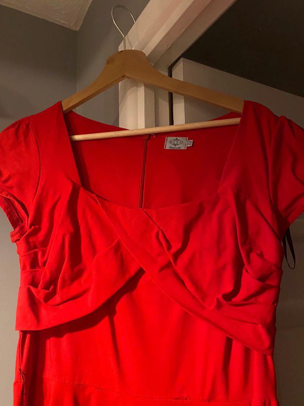 lisanorthy's tweet photo. Get the Diva Catwalk Party &amp; cocktail I’m selling on @VintedUK. Size L / 12 for ££20.00! https://t.co/57IIf7eFqu https://t.co/hnLJn693dg