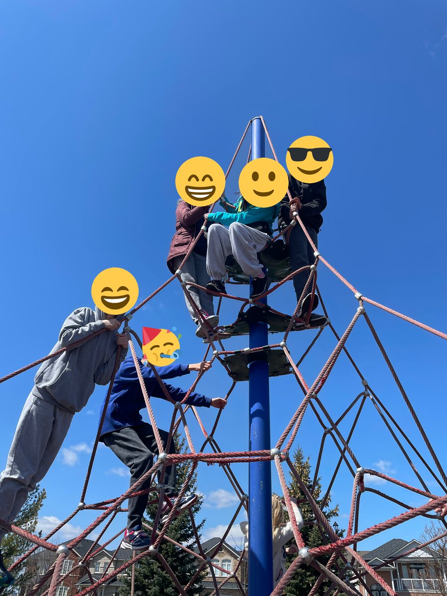 MsEvaTeaches's tweet photo. Don’t underestimate the power of teamwork in math! We had a fun time completing in the “percents doughnut” problem from @nrichmaths! A lot of rich discussions coming from students. Ended off Friday with a trip to the park on a beautiful day. @hartmanheroes https://t.co/2qecJruQlW