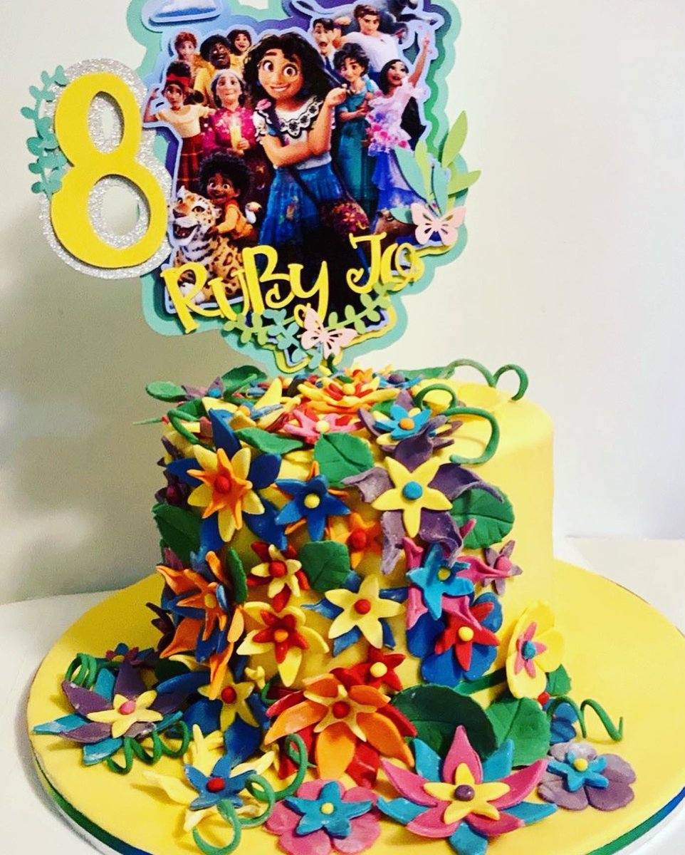 Brooksmeisters's tweet photo. Loved doing this one - and love the end result it’s so vibrant and cheerful. Done for a little girls 8th birthday who loves Encanto #potsandflours #custommadecake #bespokebake #encantocake #occasioncake https://t.co/D7Nwwra2UC