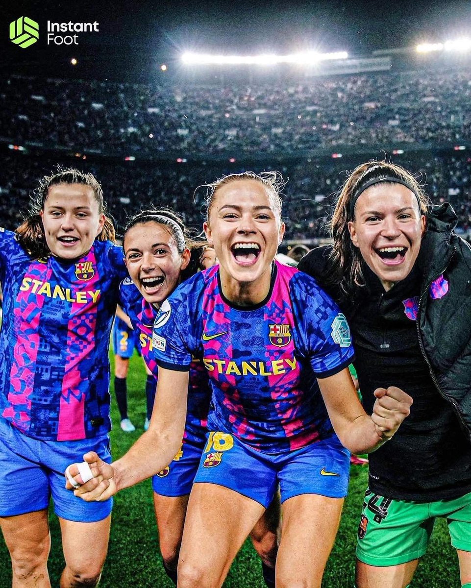 lnstantFoot's tweet photo. Les stats hallucinantes du Barça féminin cette saison 👩

🏟️ 40 matchs
✅ 40 victoires
⚽️ 197 buts marqués
🥅 14 buts encaissés

La concurrence ? Elles ne connaissent pas. 🤯 https://t.co/W0jzp5RaQW
