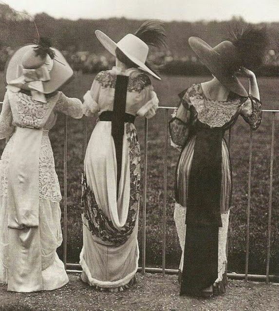 Deserrances's tweet photo. England, 1900s https://t.co/swYJ2y3DRJ