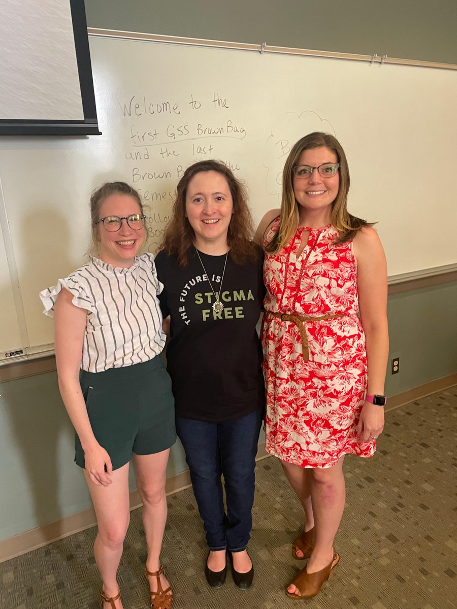 ComcGss's tweet photo. Our first #comcgss Brown Bag Research Lunch was a MAJOR success! Thank you to everyone who joined us in person/online. We were delighted to hear from 3 PhD program members, @BPPitchford , Julie Grandjean, and @Rachel_E_Riggs , who are all doing awesome research in @TTU_CoMC 🍎 https://t.co/NsnYBu8Q76