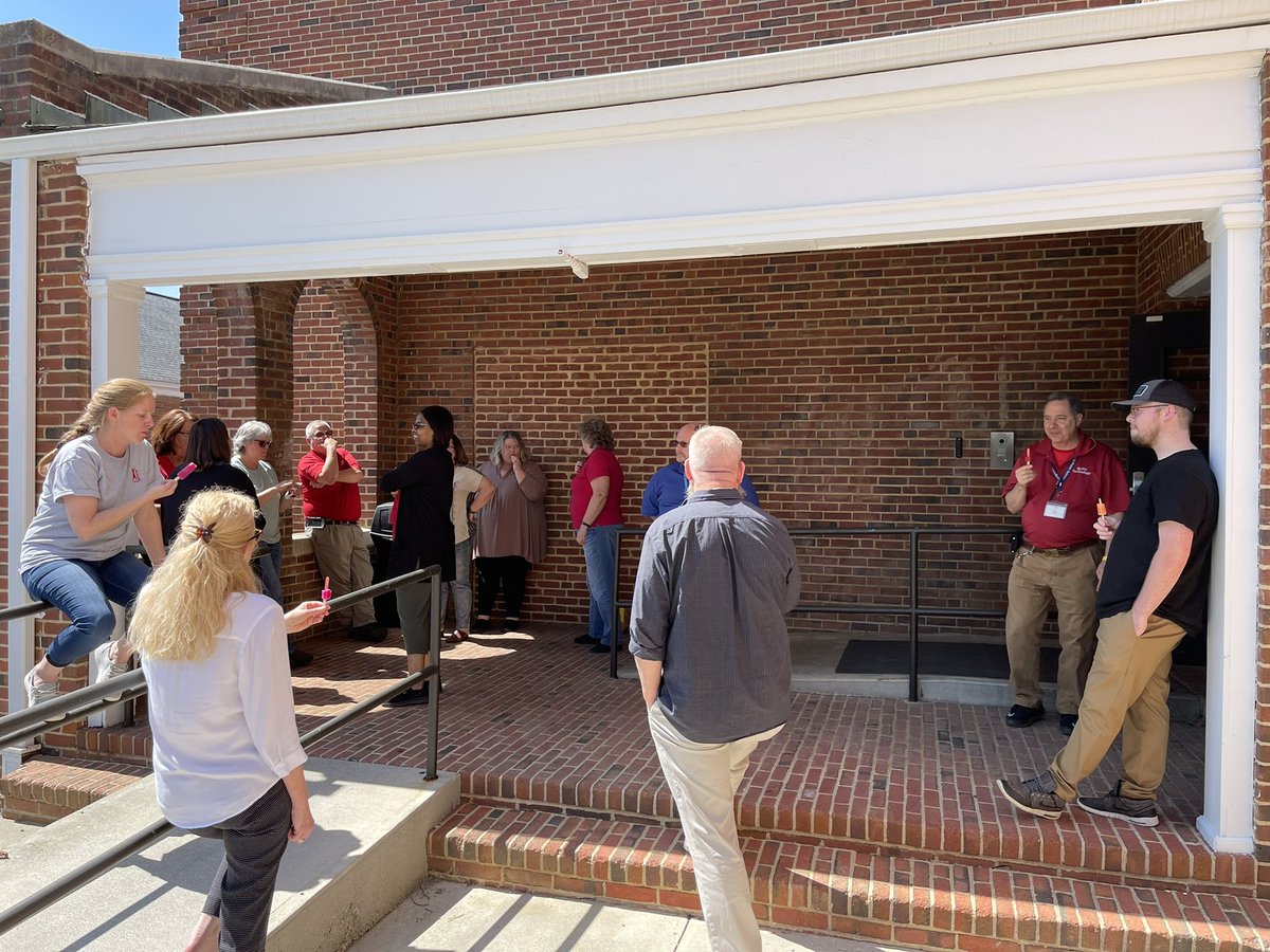 Enjoying a <a href="/Popsicle/">Popsicle®</a> break on a summer like day in Spring. Four days ago it was sleeting! <a href="/MCPSTechnology/">MCPS Technology</a> <a href="/mcps_va/">MCPS</a> #Techsauce